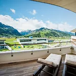 Tauern & Therme 4* קפרון