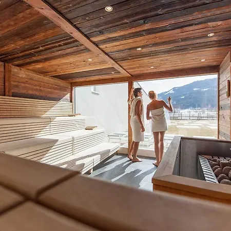 Üdülőközpont Tauern & Therme 4*