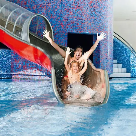 タウエルン スパ ＆ テルメ 4* カプルーン